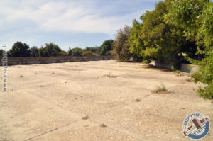 הצד הצפון מערבי של משטחי הבטון המנדטורים בהר אגר - צילום: אפי אליאן